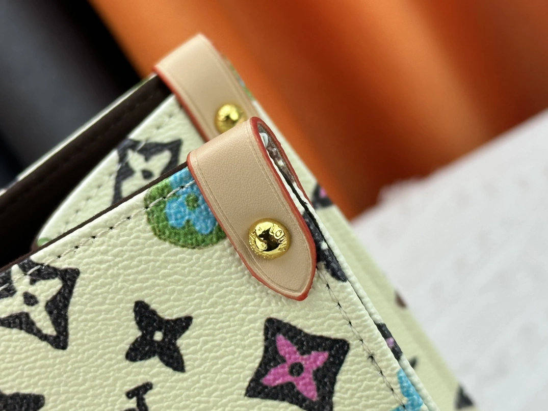 Louis Vuitton AAA Quality Tote-Handbags For Women Sleek 3563 - Image 5