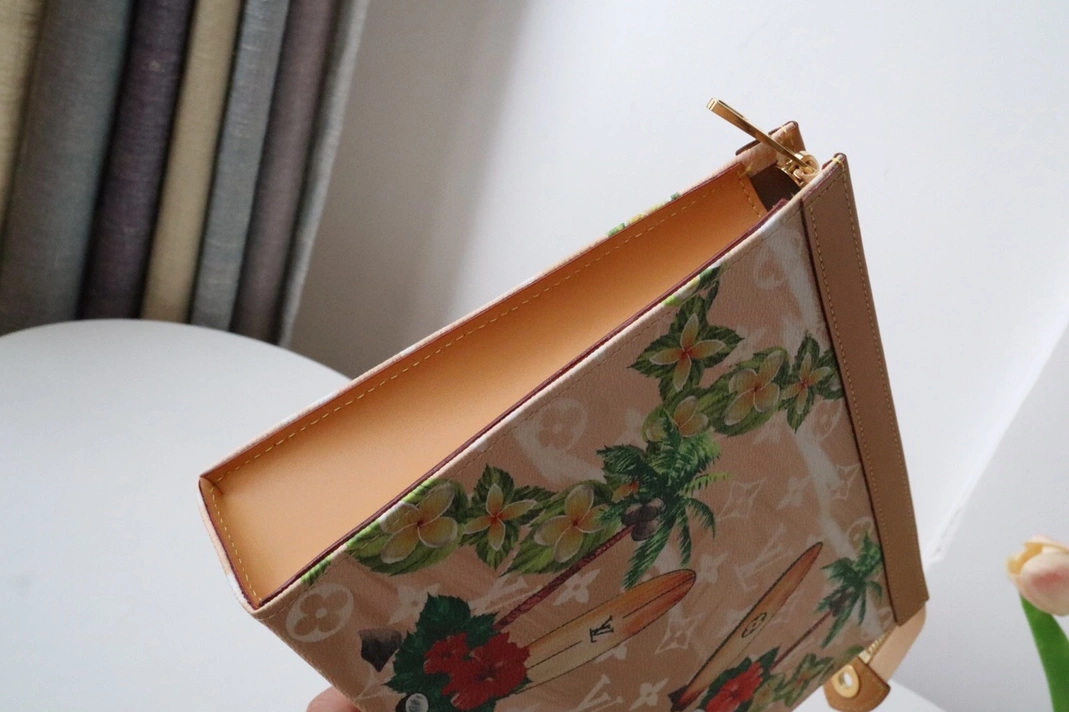 Louis Vuitton AAA Quality Wallets Efficient 7776 - Image 4