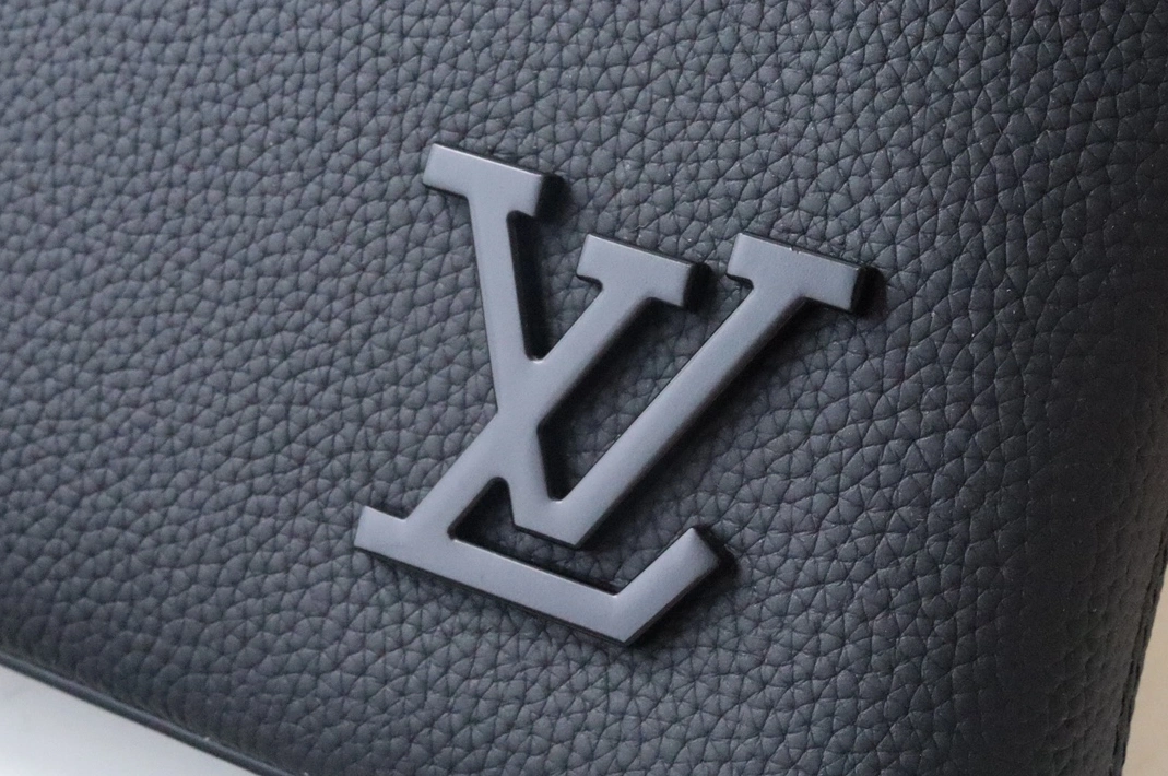 Louis Vuitton AAA Quality Wallets For Unisex EasyMatch 6978 - Image 4