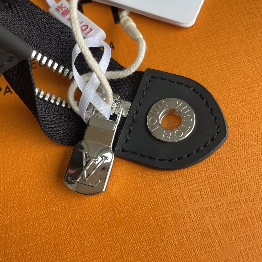 Louis Vuitton AAA Quality Wallets NewStyle 7049 - Image 7