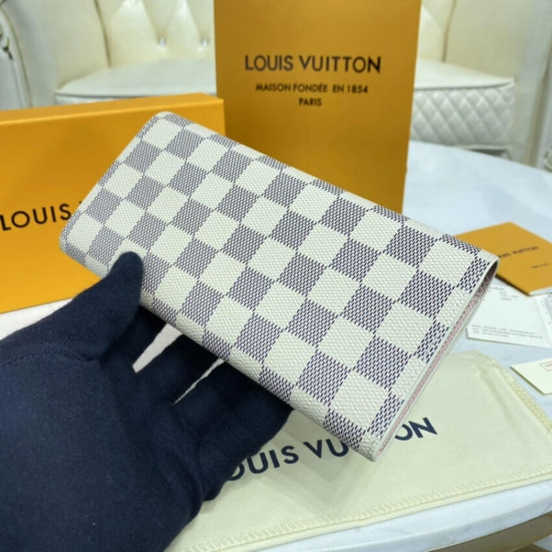 Rose Ball Louis Vuitton Damier Azur Emilie Wallet Pink - Image 4