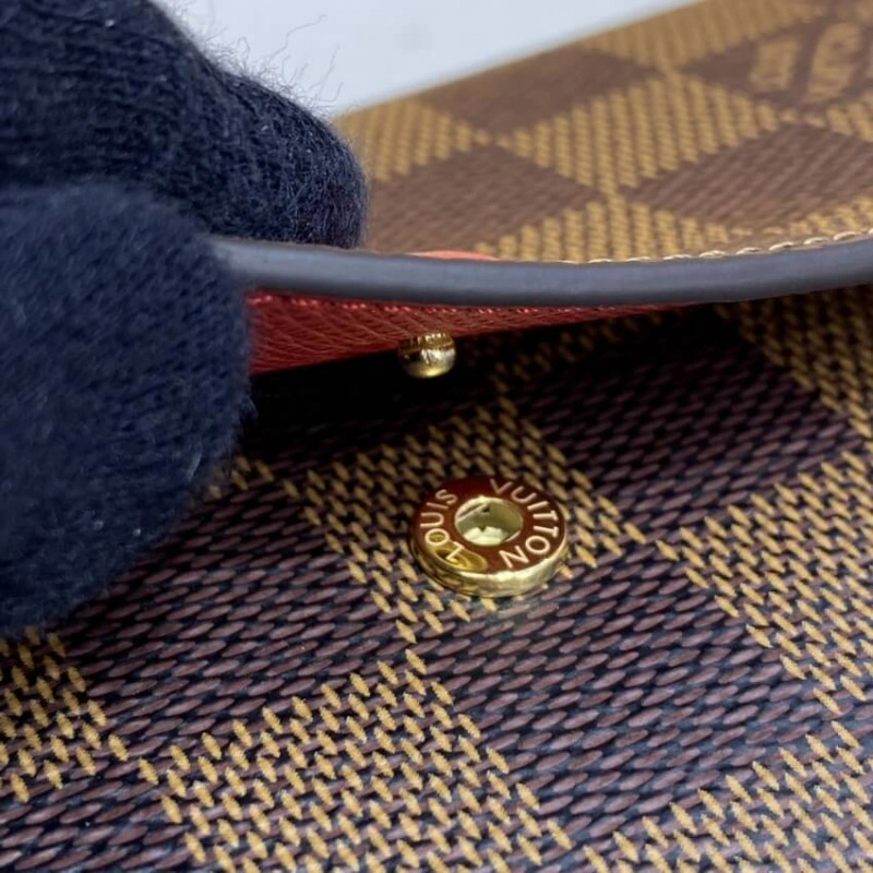 4 credit Louis Vuitton Damier Ebene Emilie Wallet Red - Image 8