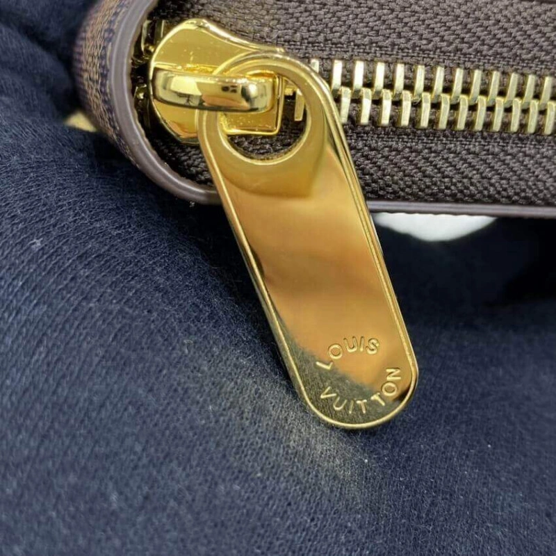 This iconi Louis Vuitton Damier Ebene Zippy Wallet Brown - Image 6