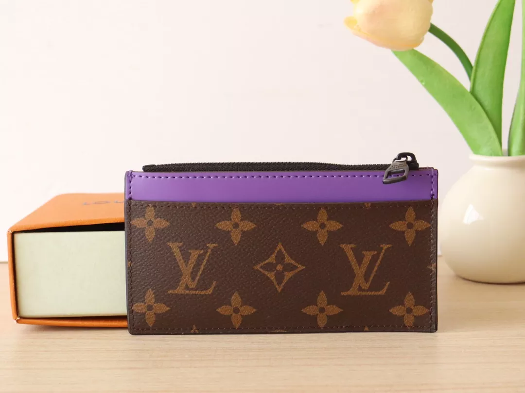Louis Vuitton LV Card Case Comfortable 5154