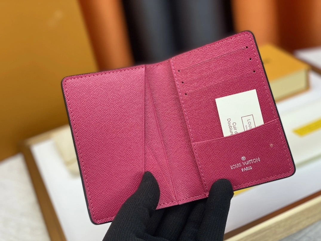 Louis Vuitton LV Card Case For Unisex Durable 6400 - Image 5