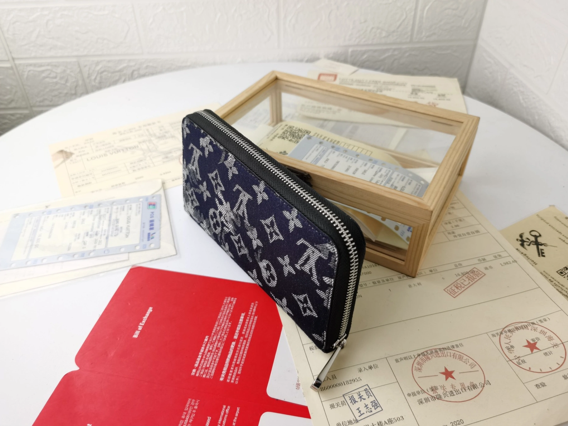 Louis Vuitton LV Card Case For Unisex NewStyle 9316 - Image 4