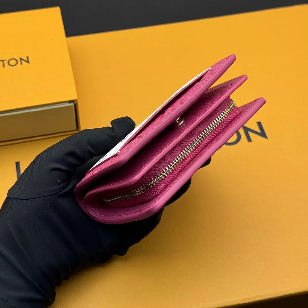 Louis Vuitton LV Card Case For Women Practical 7473 - Image 6