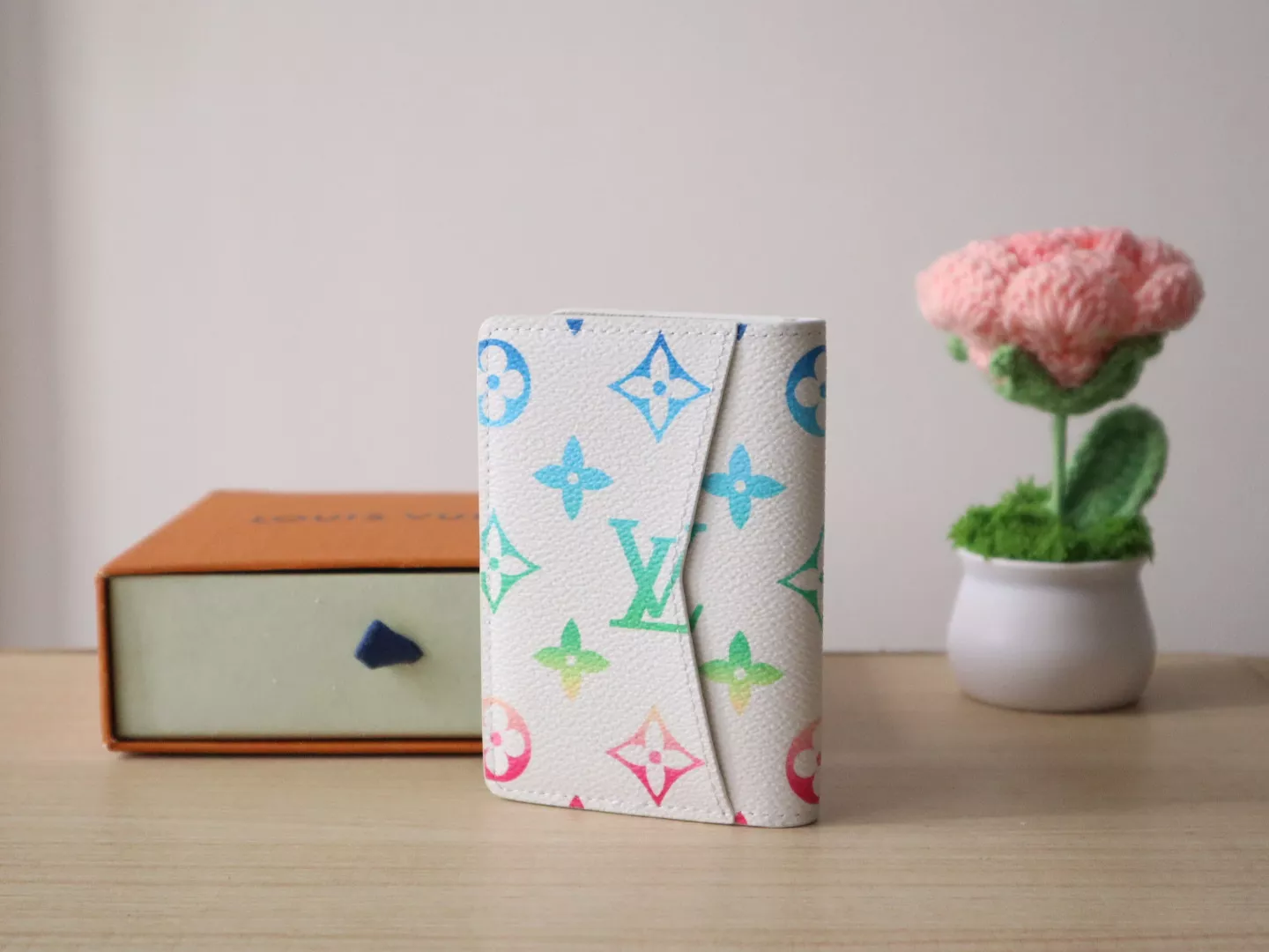 Louis Vuitton LV Card Case For Women WellDesigned 9572