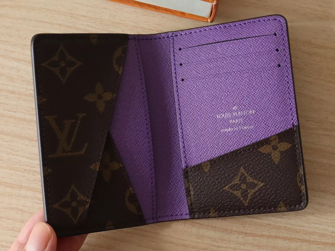 Louis Vuitton LV Card Case Lightweight 8663 - Image 6