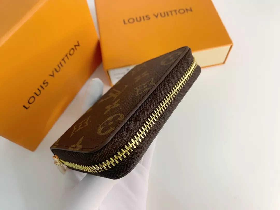 Louis Vuitton LV Card Case WellDesigned 4900 - Image 3