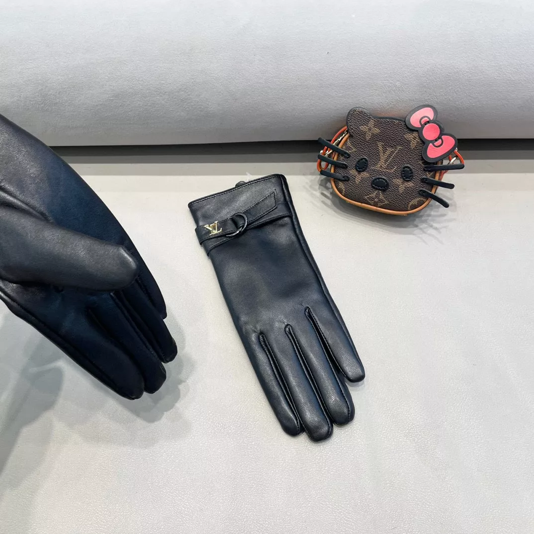 Louis Vuitton LV Gloves For Women UrbanStyle 9276 - Image 4