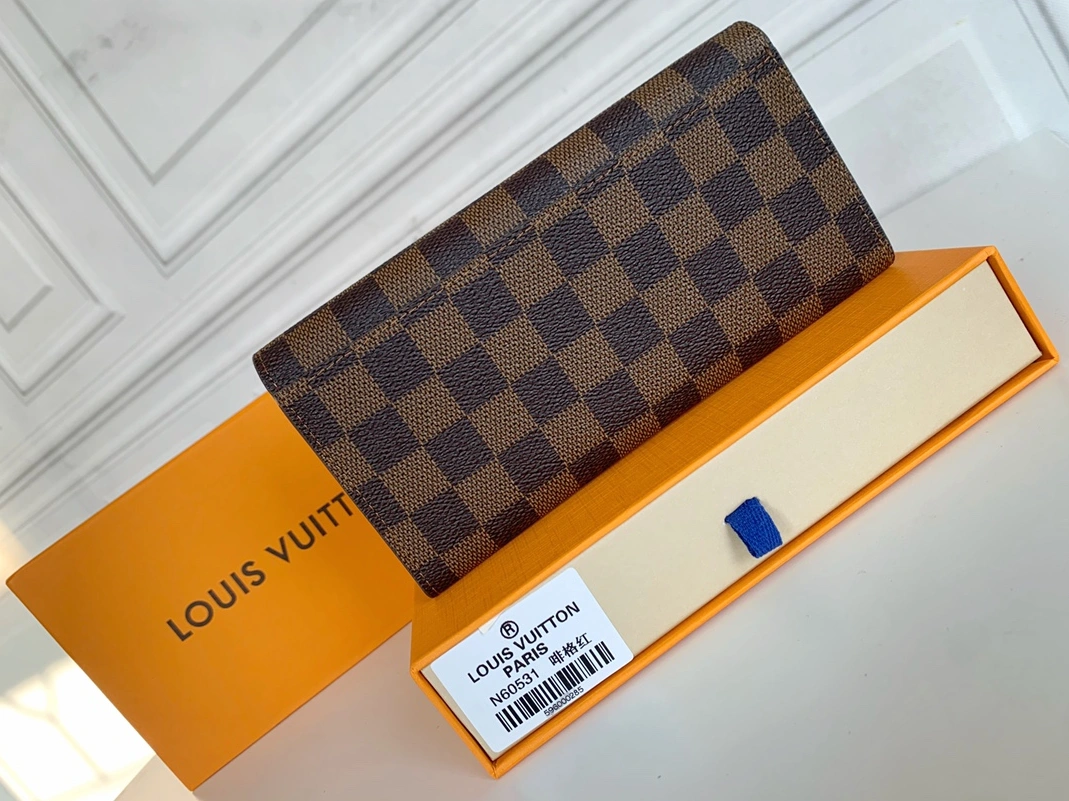 Louis Vuitton LV Wallets In Red For Women AllSeason 3529