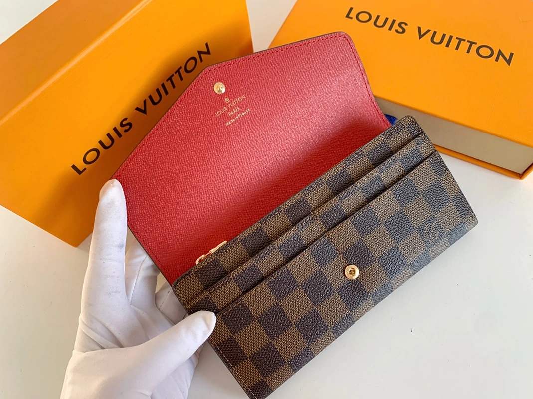 Louis Vuitton LV Wallets In Red For Women AllSeason 3529 - Image 3