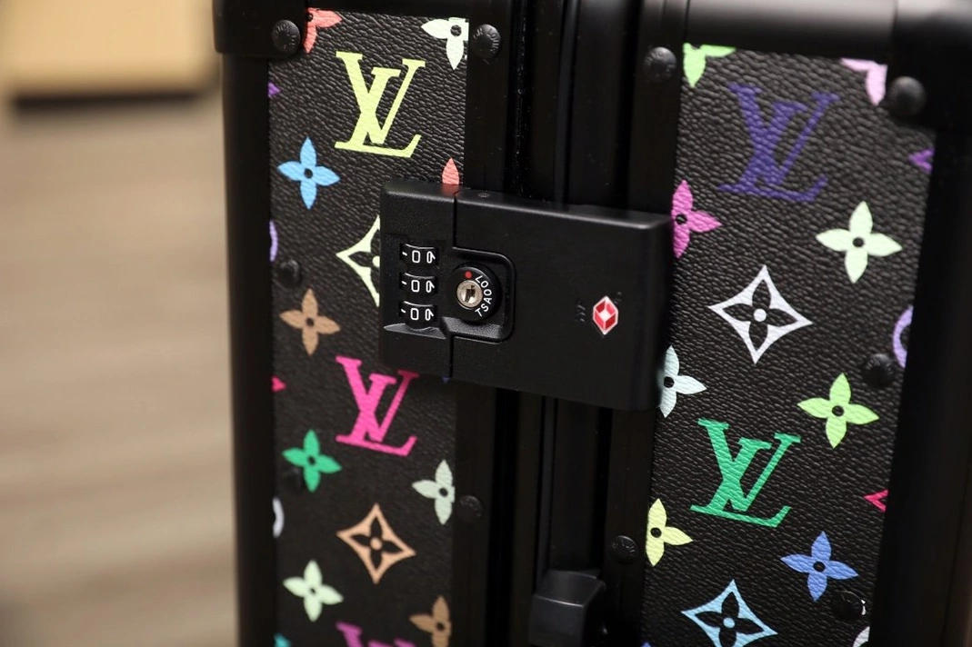 Louis Vuitton Luggage Modern 4481 - Image 7