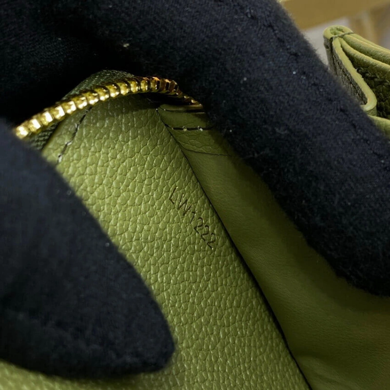 12 card s Louis Vuitton Monogram Empreinte Leather Zippy Wallet Khaki - Image 9