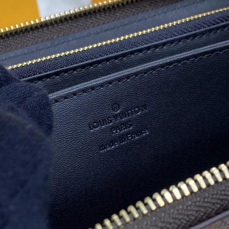 The Zippy Louis Vuitton Monogram Reverse Canvas Zippy Wallet - Image 10