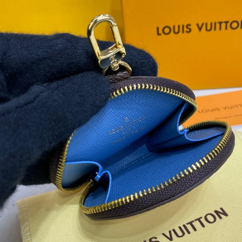 Monogram Louis Vuitton Monogram Round Coin Purse - Image 8