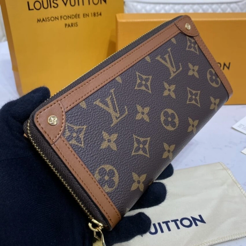 6 card sl Louis Vuitton Monogram Zippy Wallet Trunk - Image 3