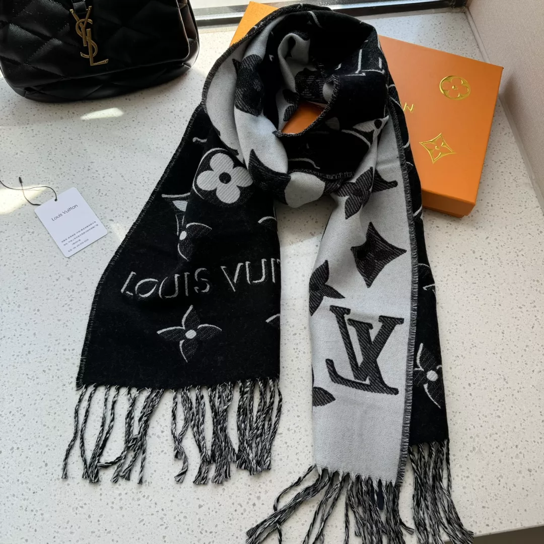 Louis Vuitton Scarf For Unisex Practical 1683 - Image 6