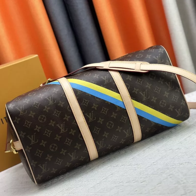 Louis Vuitton Travel Bags Flexible 4282 - Image 4