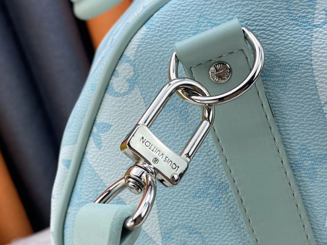 Louis Vuitton Travel Bags For Unisex Durable 5699 - Image 6