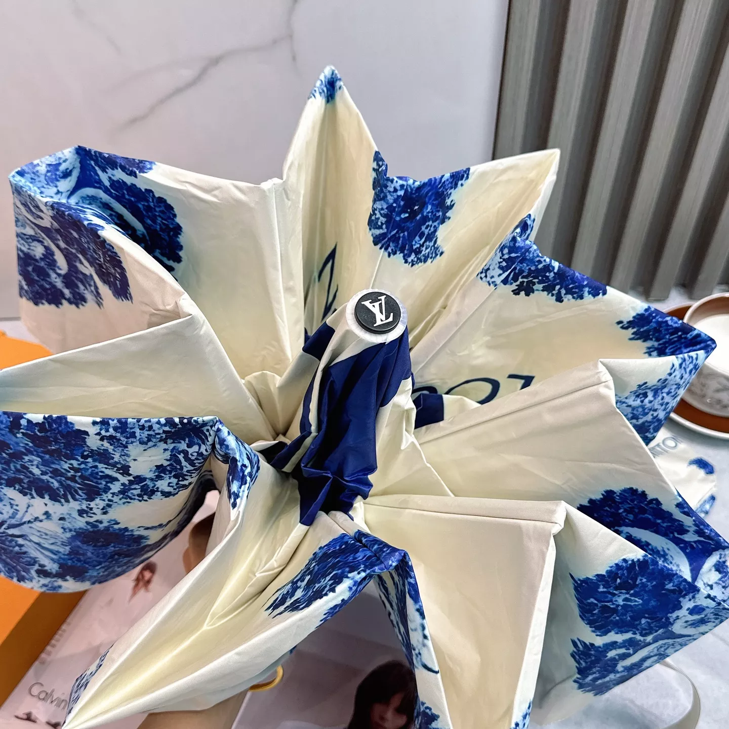 Louis Vuitton Umbrellas Refined 5784 - Image 4