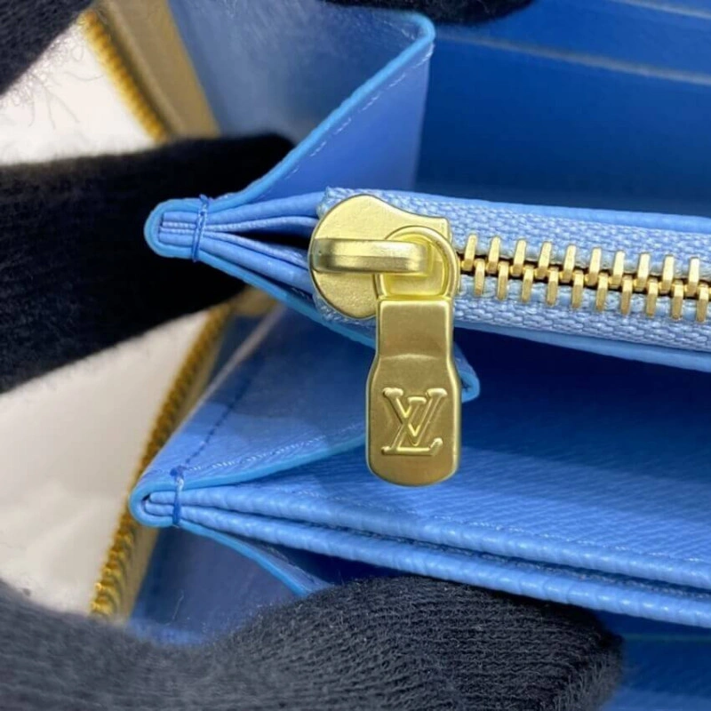 12 card s Louis Vuitton Zippy Wallet Blue - Image 8