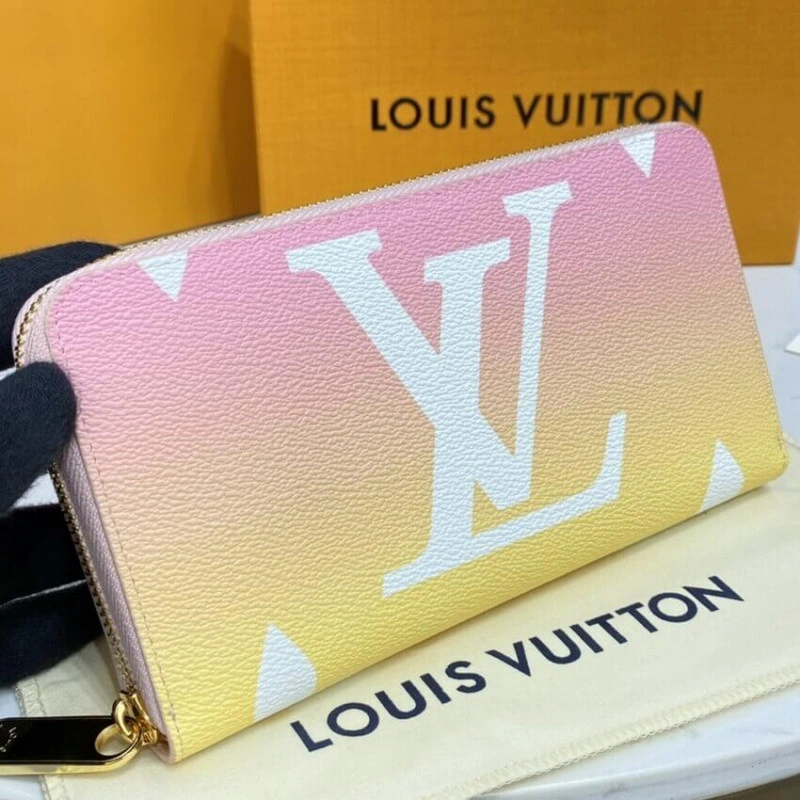 Monogram Louis Vuitton Zippy Wallet Pink - Image 5