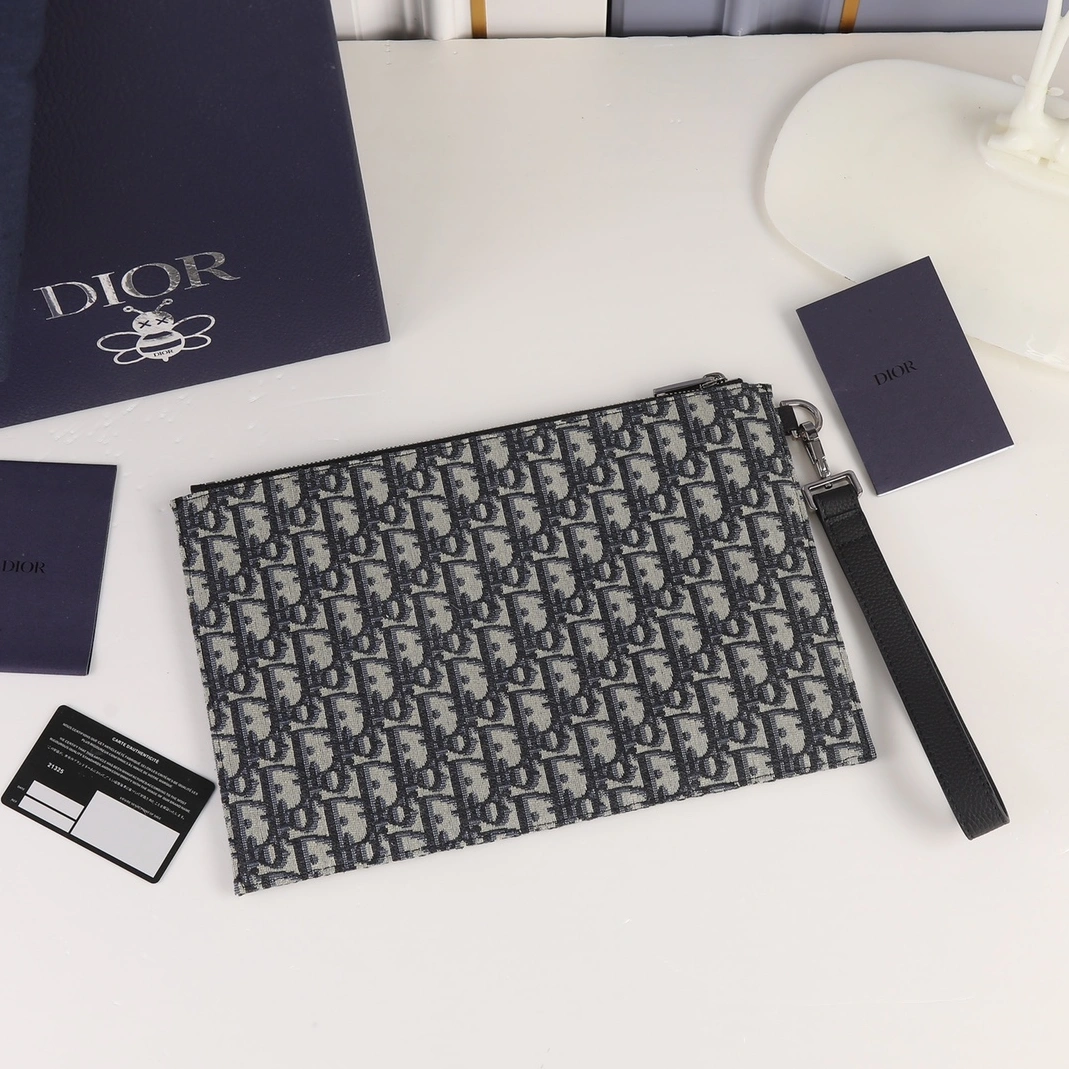 Minimalist 2060 Christian Dior AAA Man Wallets - Image 3