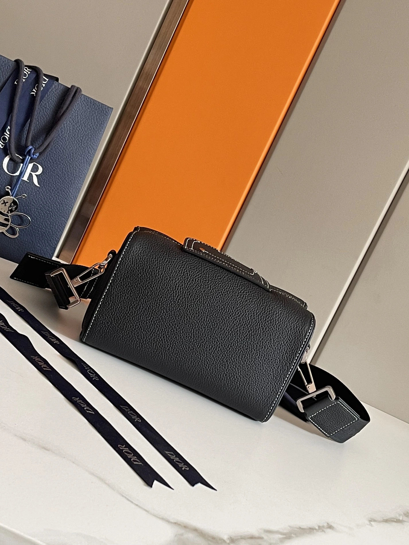 Minimalist 2438 Christian Dior AAA Man Messenger Bags