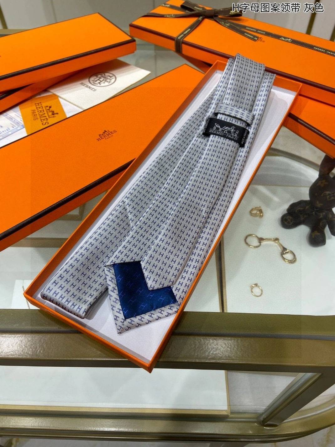 Minimalist 7183 Hermes Necktie - Image 3