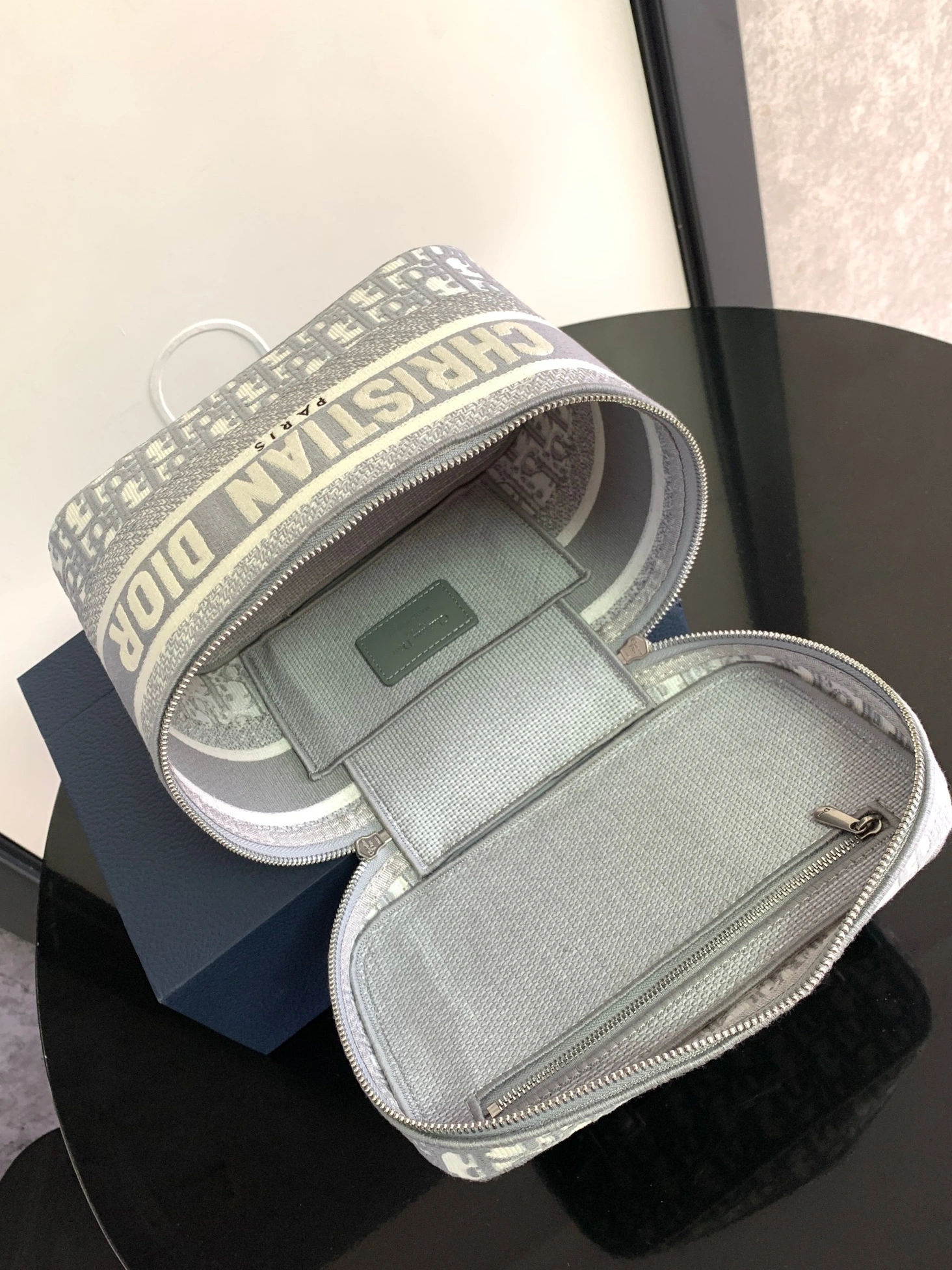 Modern 3526 Christian Dior AAA Quality Handbags For Women - Image 7