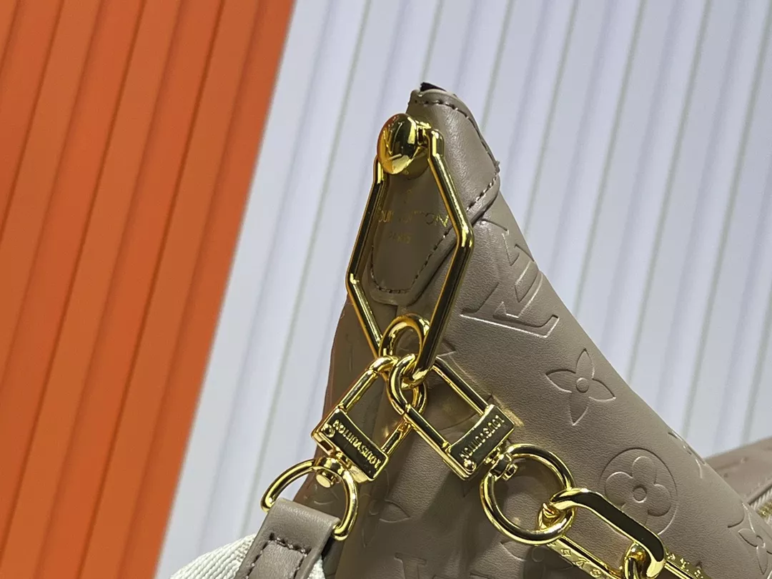 Modern 6775 Louis Vuitton AAA Quality Messenger Bags For Women - Image 4