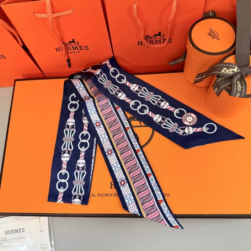 Modern 7607 Hermes Silk Scarf - Image 4