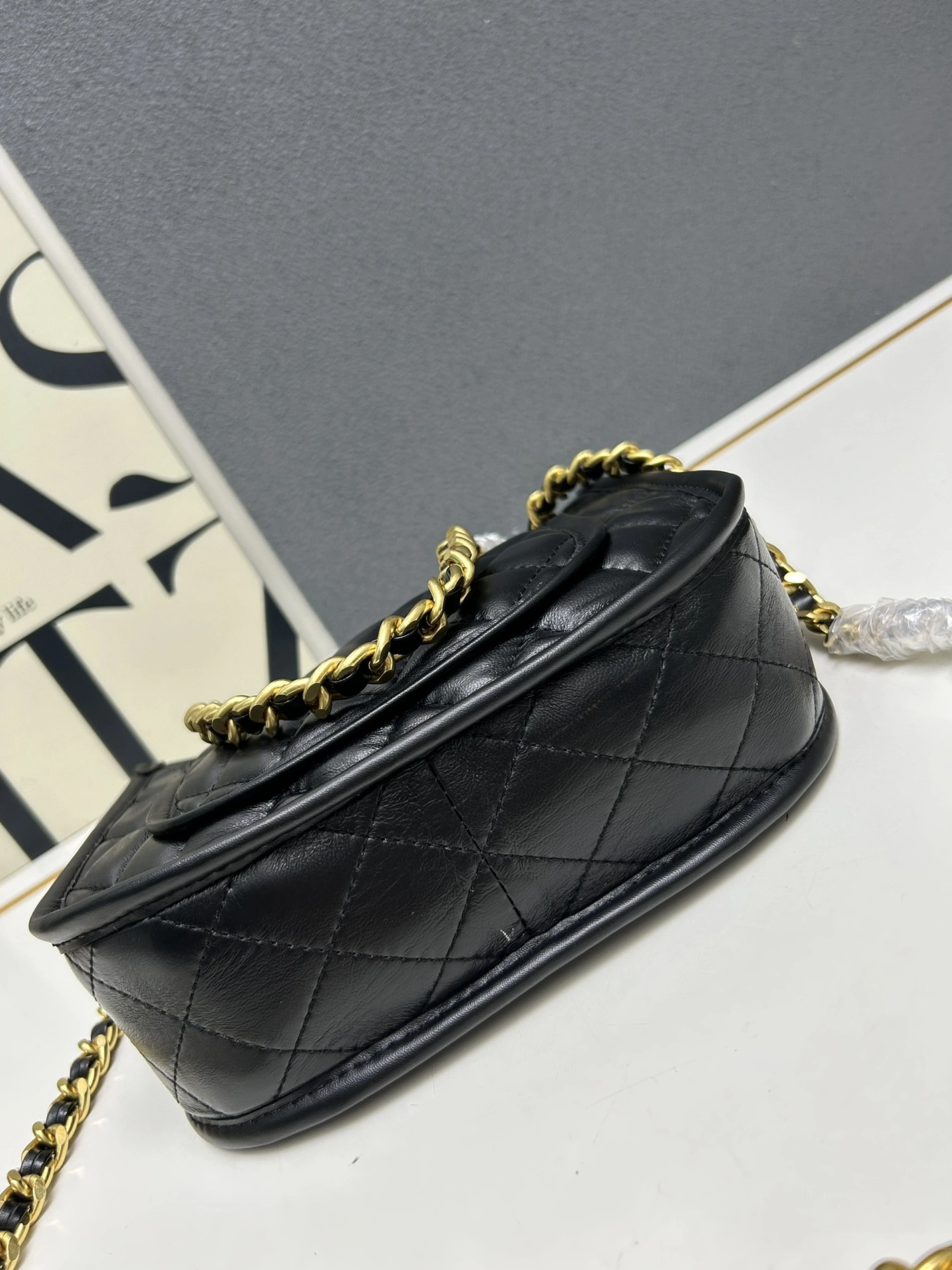 ModernLook 2066 Chanel AAA Quality Shoulder Bags For Women - Image 6