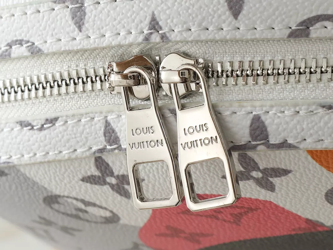 ModernLook 4118 Louis Vuitton AAA Quality Backpacks For Women - Image 7