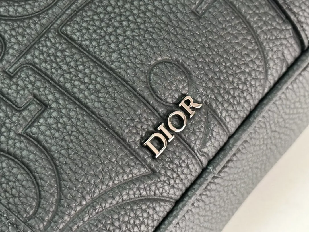 ModernLook 4476 Christian Dior AAA Man Handbags - Image 4