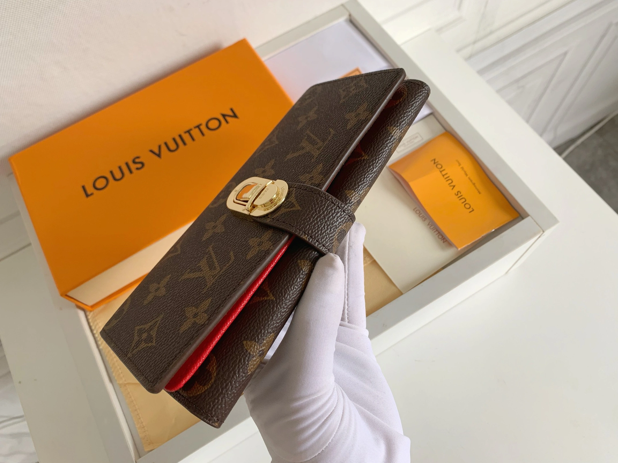 ModernLook 5938 Louis Vuitton LV Card Case For Women - Image 4