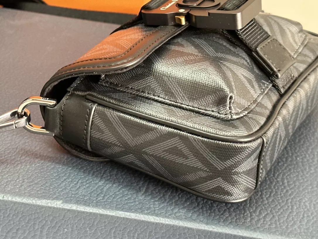 NewStyle 7946 Christian Dior AAA Man Messenger Bags - Image 3