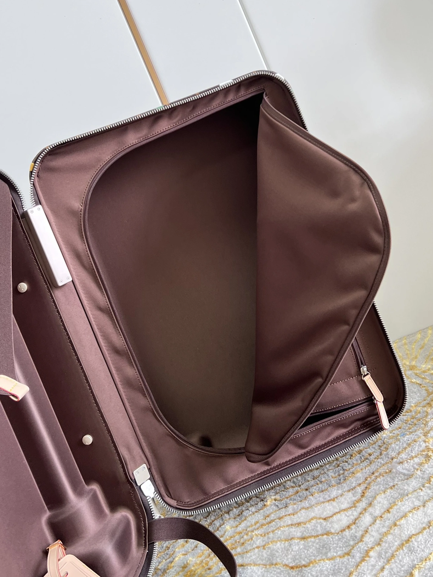 Popular 3165 Louis Vuitton Luggage - Image 8