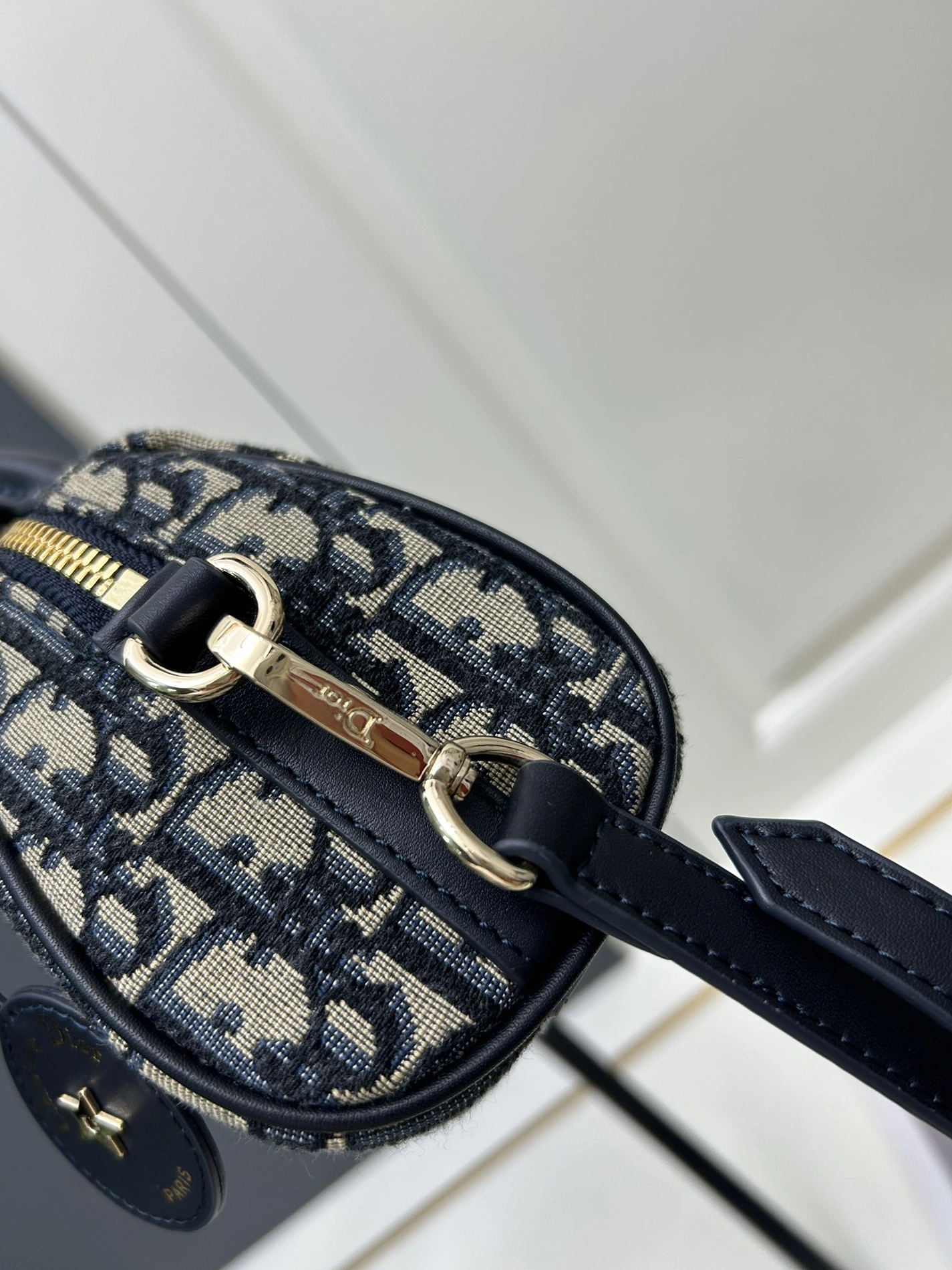 Practical 6809 Christian Dior AAA Quality Handbags For Women - Image 5