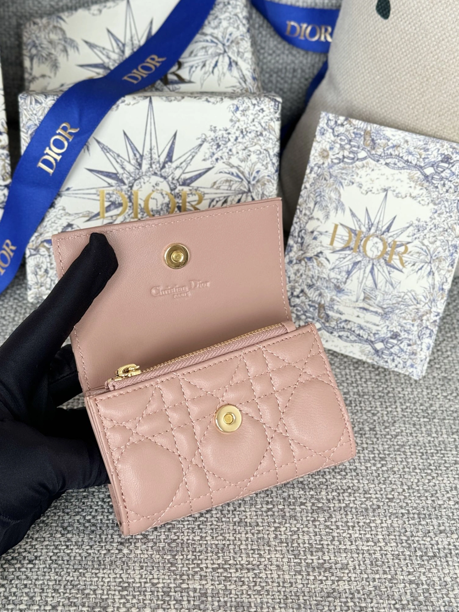Refined 1447 Christian Dior AAA Wallets For Women - Image 4