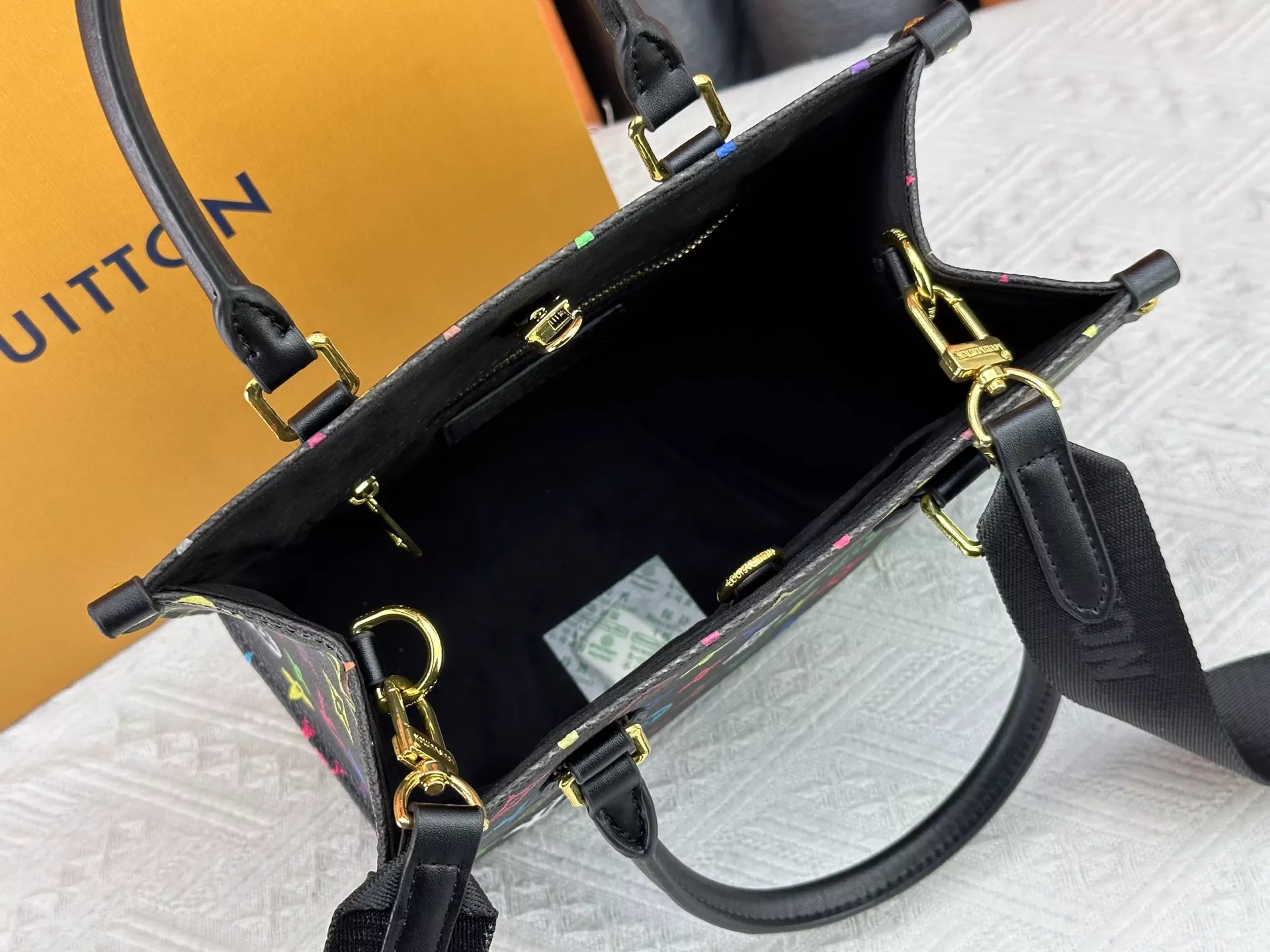 Reliable 5266 Louis Vuitton AAA Quality Handbags For Women - Image 8