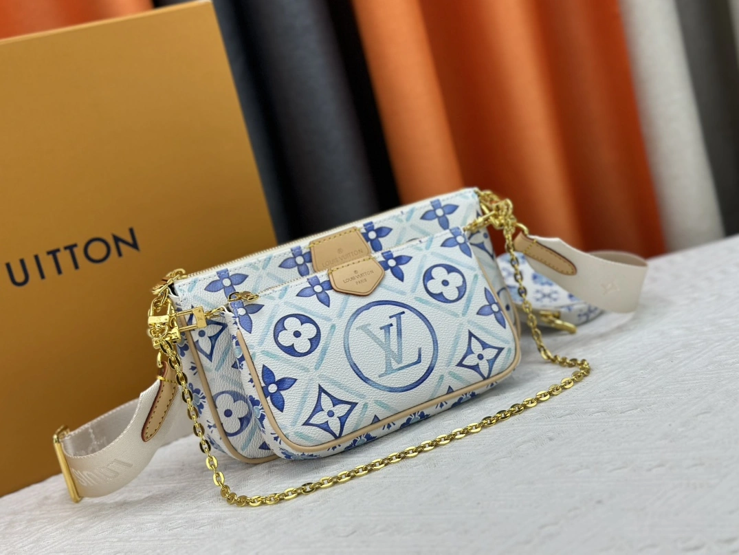 Resilient 7498 Louis Vuitton AAA Quality Messenger Bags For Women