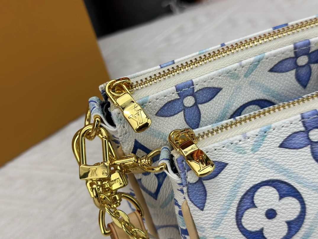 Resilient 7498 Louis Vuitton AAA Quality Messenger Bags For Women - Image 6