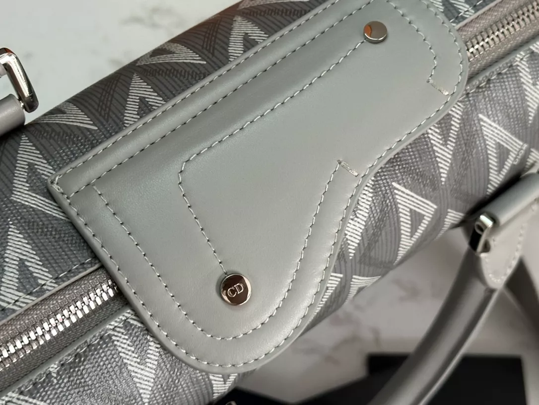 Sleek 2617 Christian Dior AAA Man Handbags - Image 5