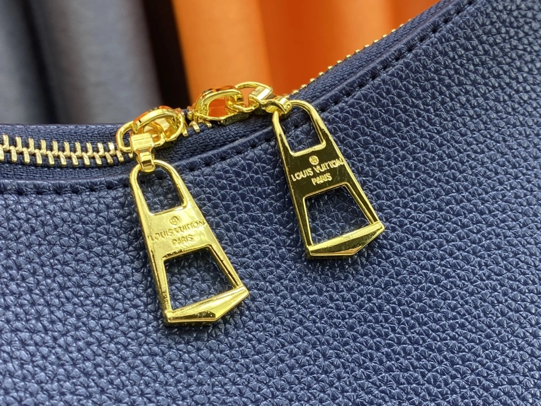 Sleek 4666 Louis Vuitton AAA Quality Handbags For Women - Image 5