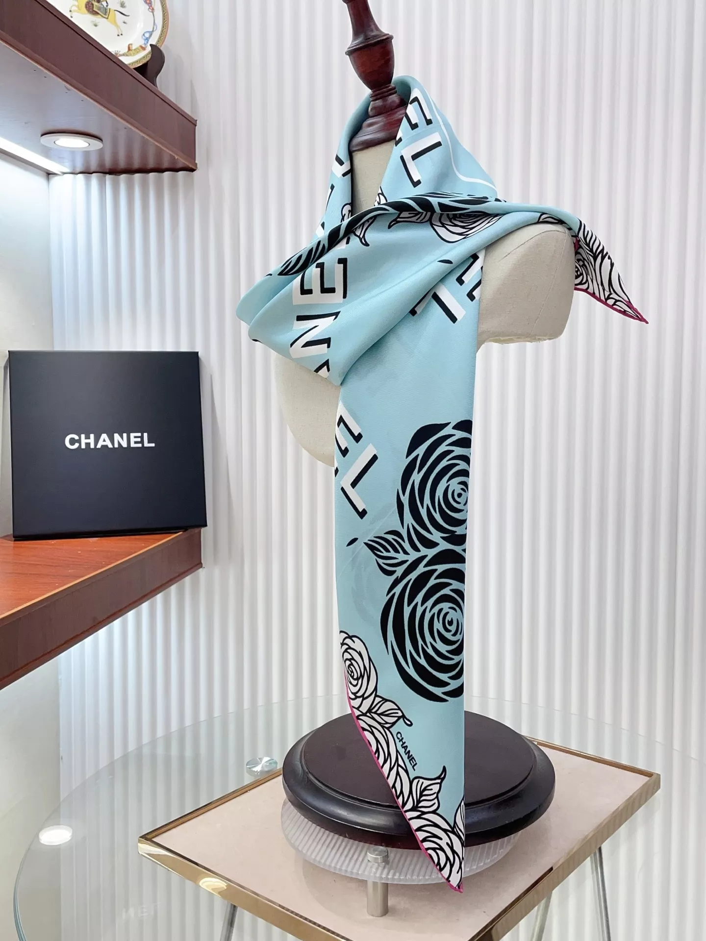 SmartChoice 1435 Chanel Silk Squares - Image 3