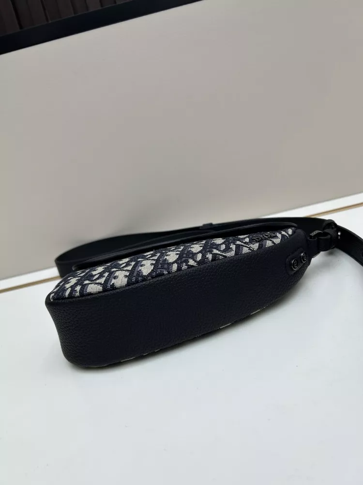 Soft 1967 Christian Dior AAA Quality Messenger Bags For Unisex - Image 5