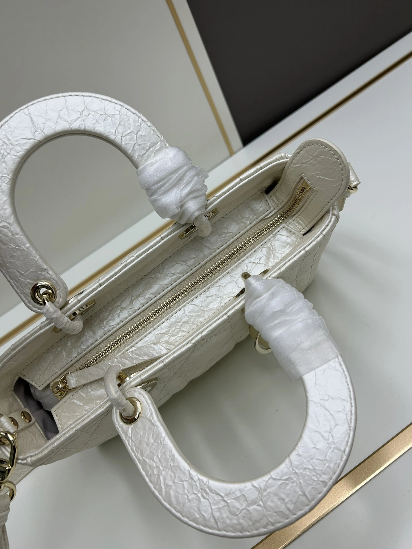 Soft 2229 Christian Dior AAA Quality Handbags For Women - Image 7